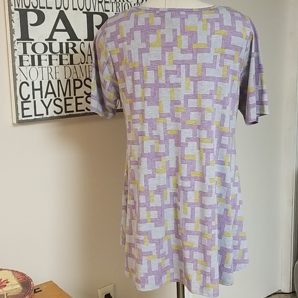 LuLaRoe PLUS tunic top - Picture 3 of 8